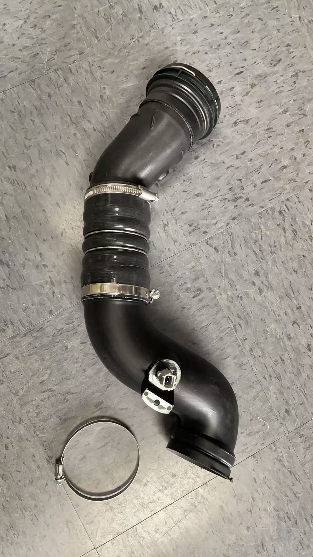 BNIB-Cold Side Intercooler Pipe Outlet Duct Hose w/IAT Compatible with Ford - 2011-2016 - F250,-$85