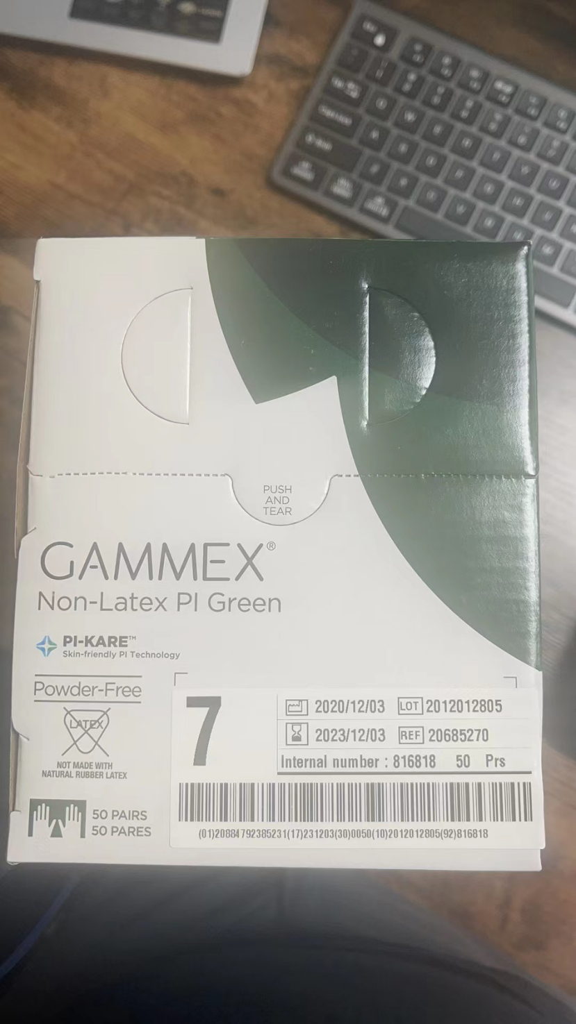 BNIB- Clearance sale,gloves, Non - Latex , and non-sterile, (200 pairs),-$20/CTN