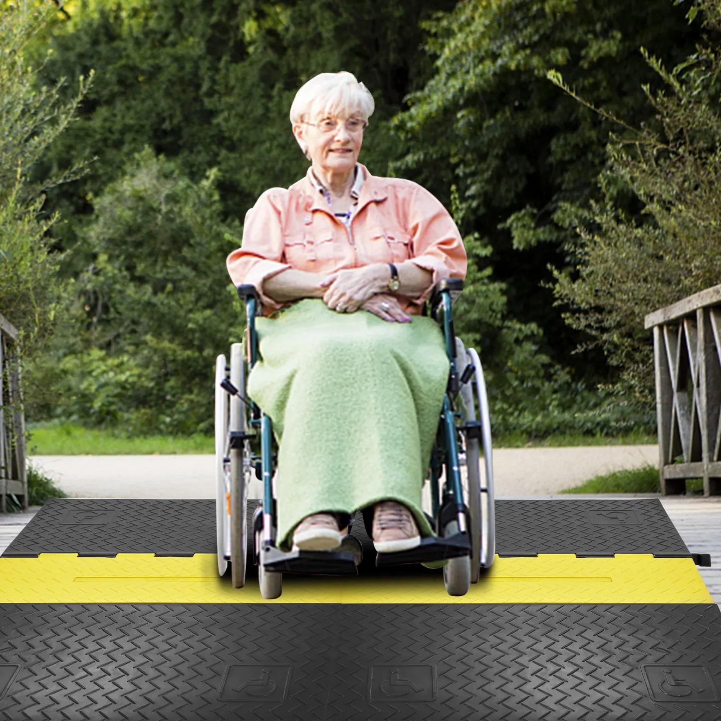 VEVOR Rubber Cable Protector Ramp, 5 Channel, 22000 lbs/axle Capacity Heavy Duty Wire Cover Ramp,-$95