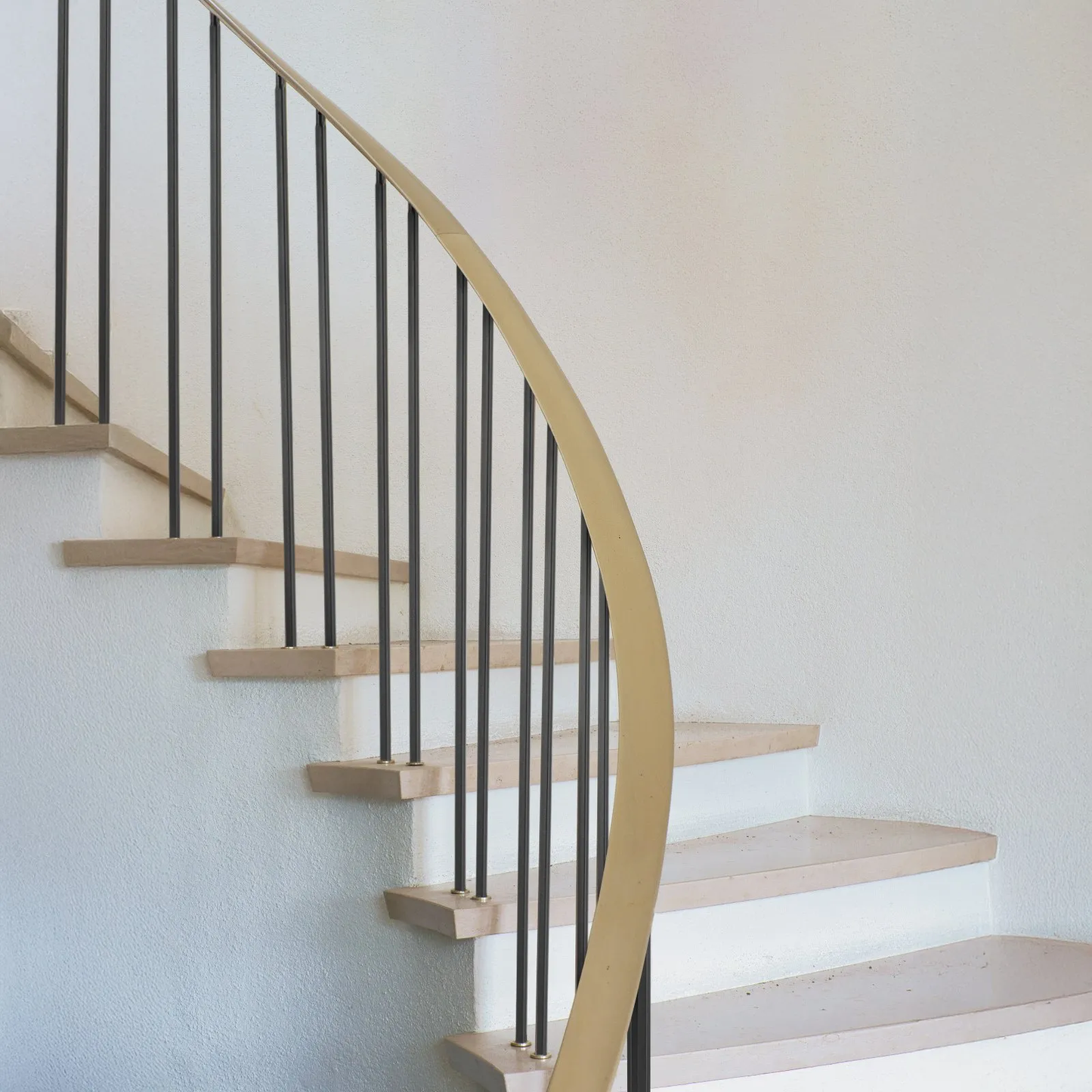VEVOR Staircase Balusters 11 Pack, 44 Inch Durable Carbon Steel Stair Balusters, 0.5 Inch Square Metal,-$35
