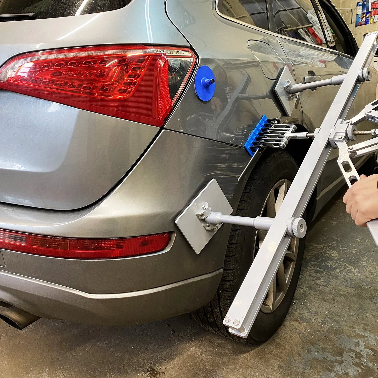 VEVOR Dent Pull Lever Bar Kit Fit for Aluminum and Steel Dent Pulling with 6 Claw Hook 75cm Dent Remover,-$85