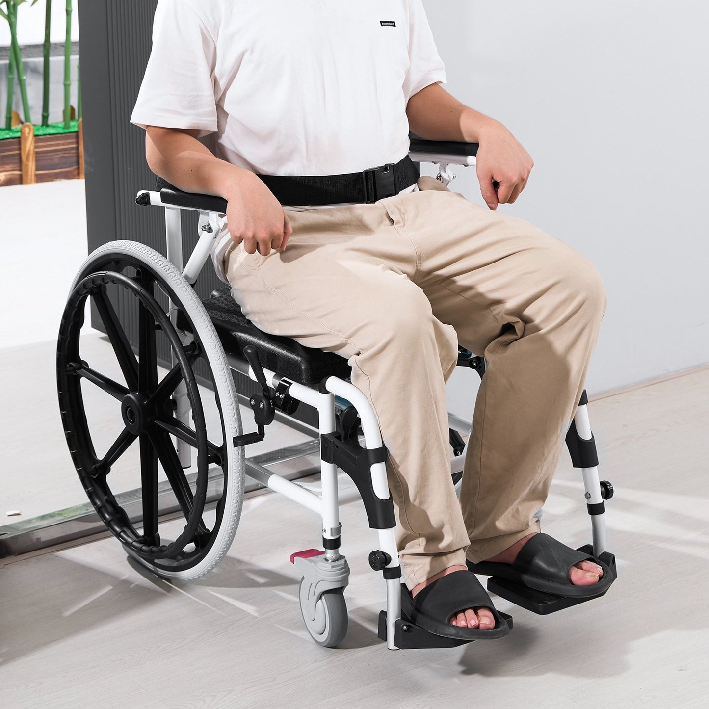 VEVOR Shower Wheelchair, 17.5in Width Aluminum Alloy Bathroom Wheelchair for Inside Shower,-$290
