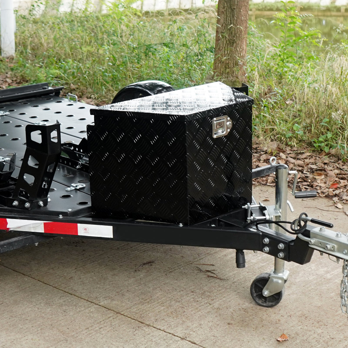 VEVOR Trailer Tongue Box,Aluminum Alloy Diamond Plate Tongue Box Tool Chest,Heavy Duty with Lock & Keys,Utility Trailer Tongue Box for Pickup Truck,RV,Trailer