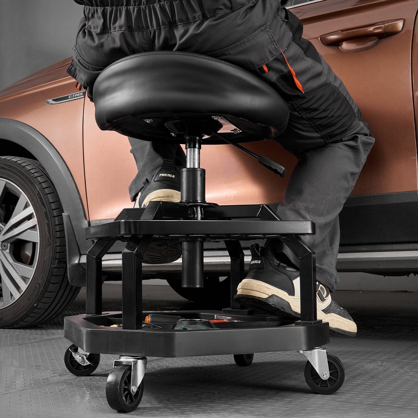 VEVOR Rolling Shop Stool, Pneumatic Garage Seat/Work Stool with 300 lbs Capacity,-$85